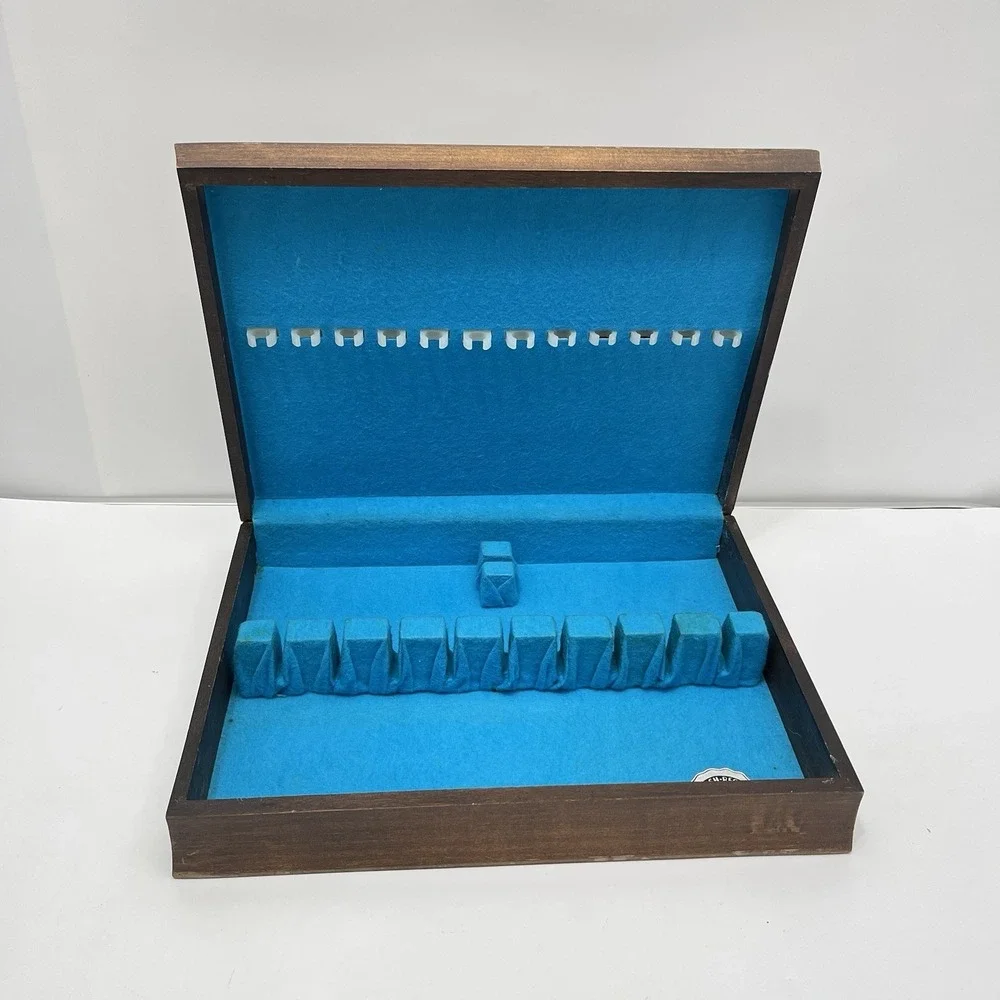 Vintage Tarnish Proof Brown Wood Flatware Chest Storage Turquoise Felt AS IS